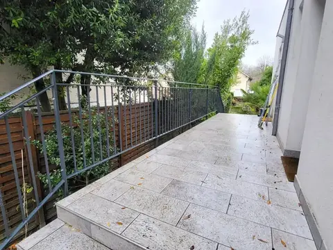 Garde-corps de terrasse en acier gris anthracite